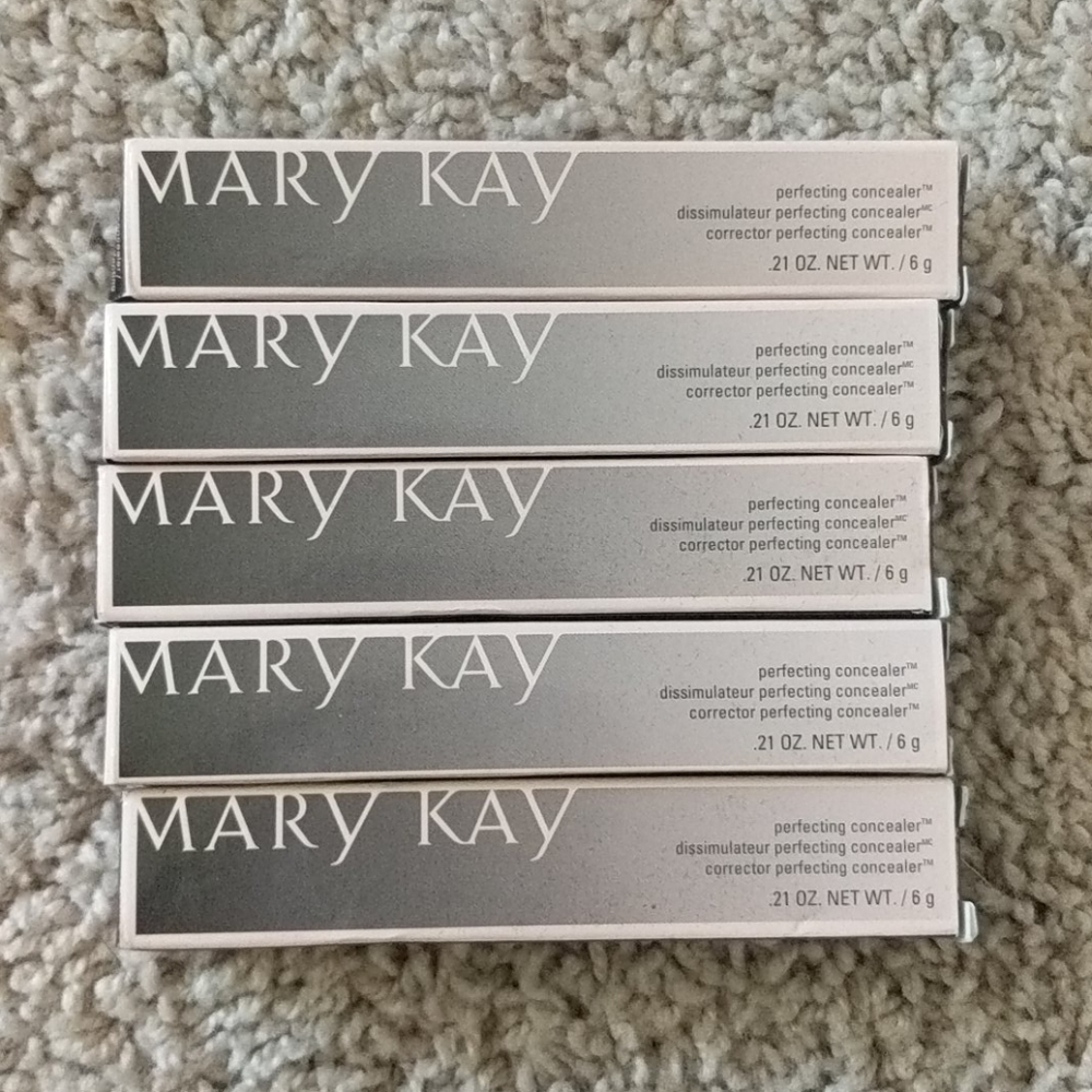 MK Perfecting Concealer Light Beige & Deep Ivory